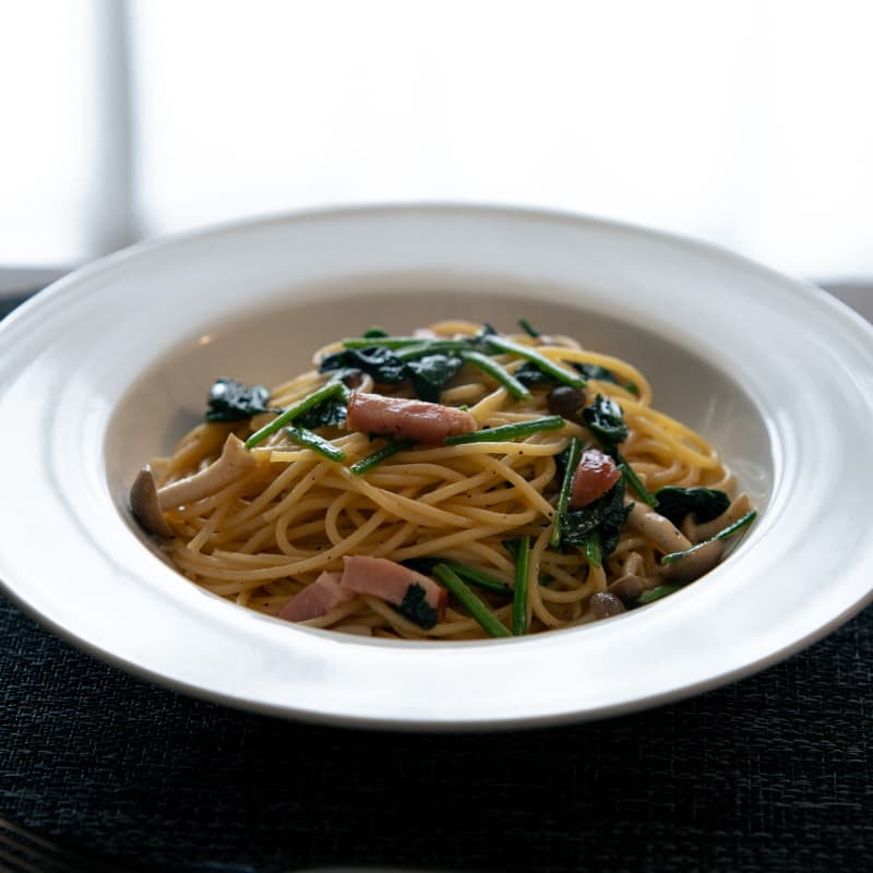 ほうれん草とベーコンのパスタ